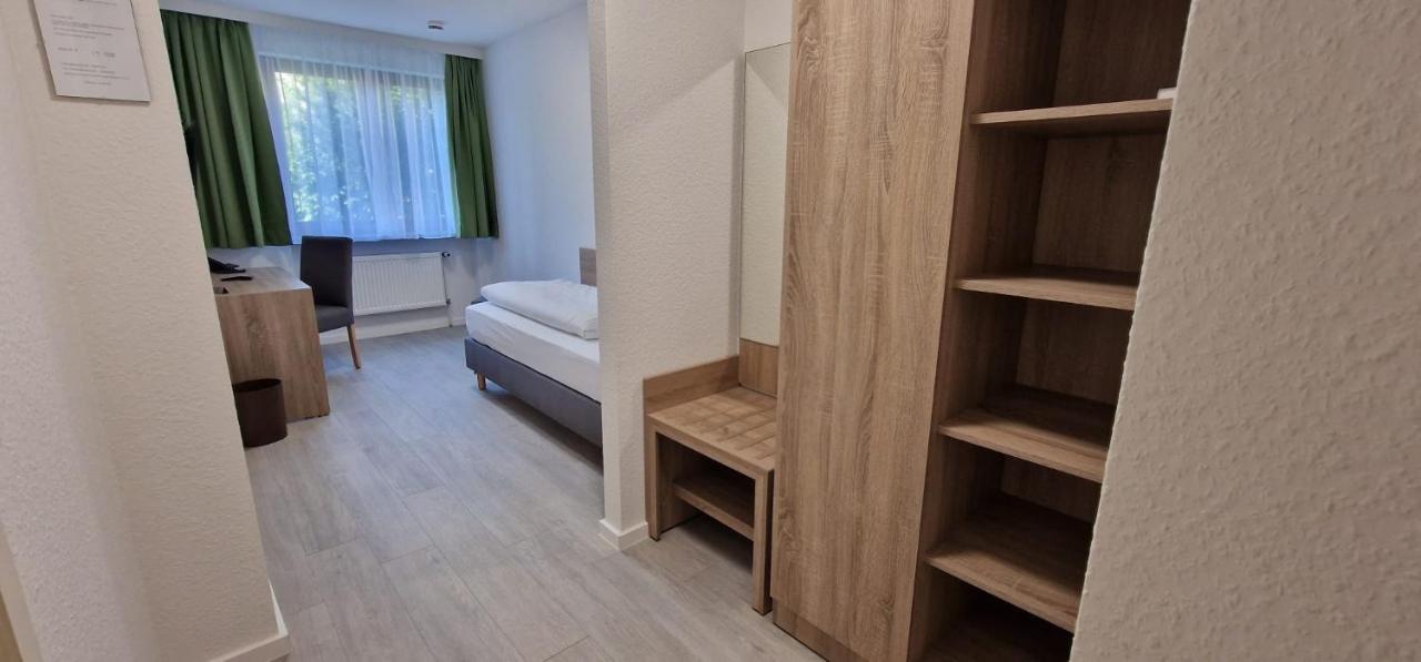 Hotel Ladage Frankfurt am Main ภายนอก รูปภาพ