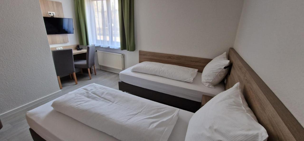 Hotel Ladage Frankfurt am Main ภายนอก รูปภาพ