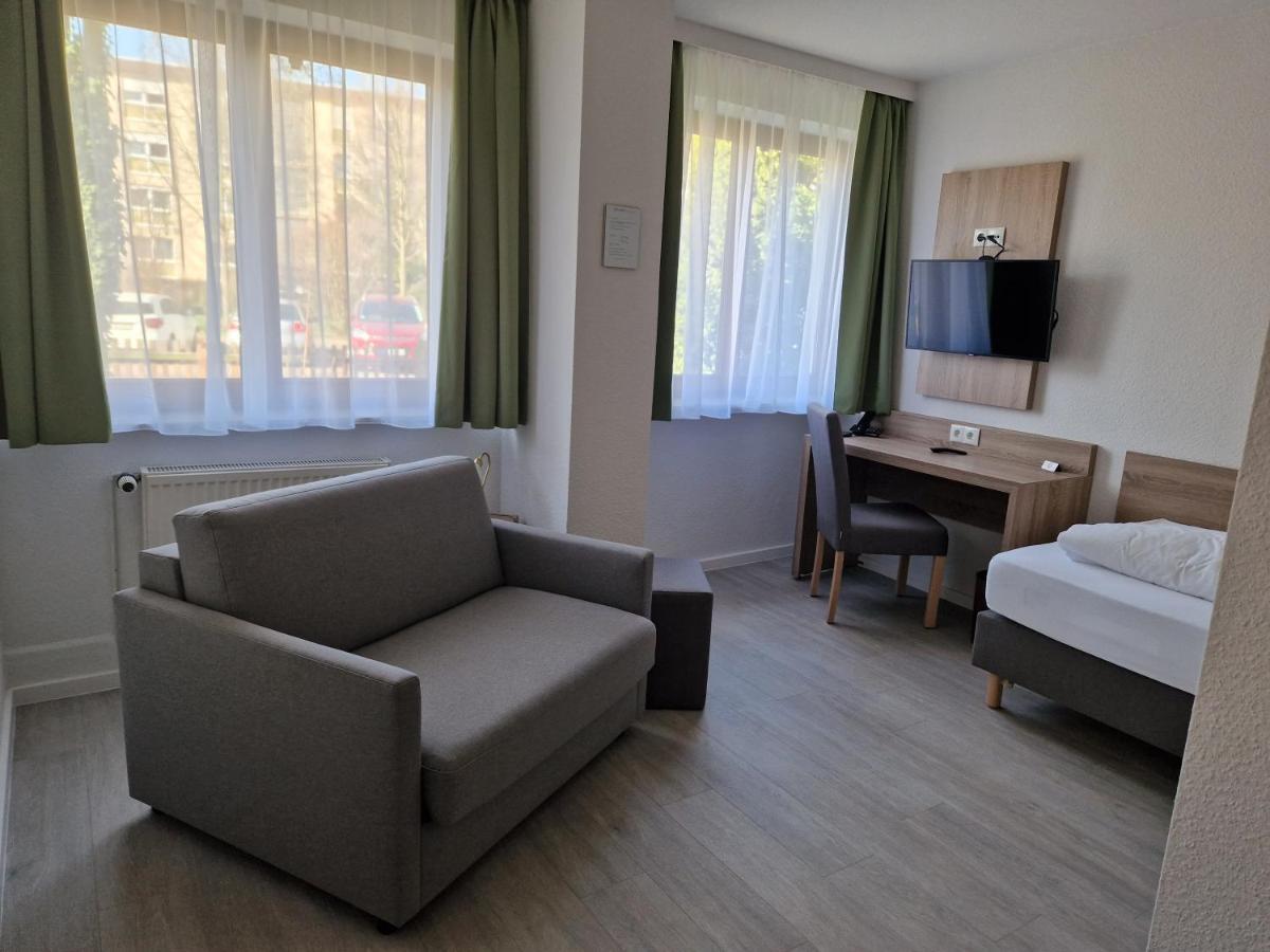 Hotel Ladage Frankfurt am Main ภายนอก รูปภาพ
