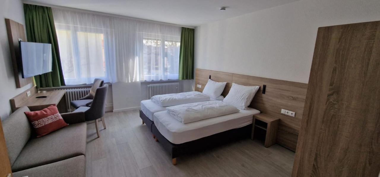 Hotel Ladage Frankfurt am Main ภายนอก รูปภาพ